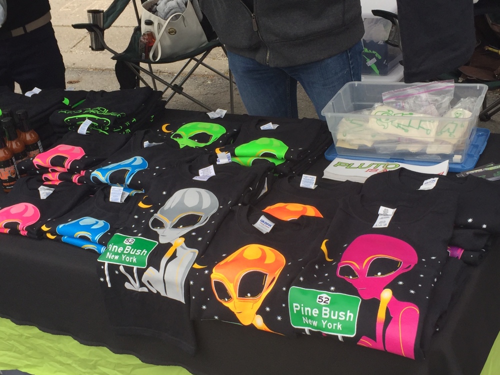 Alien Fest - T-Shirts for Sale